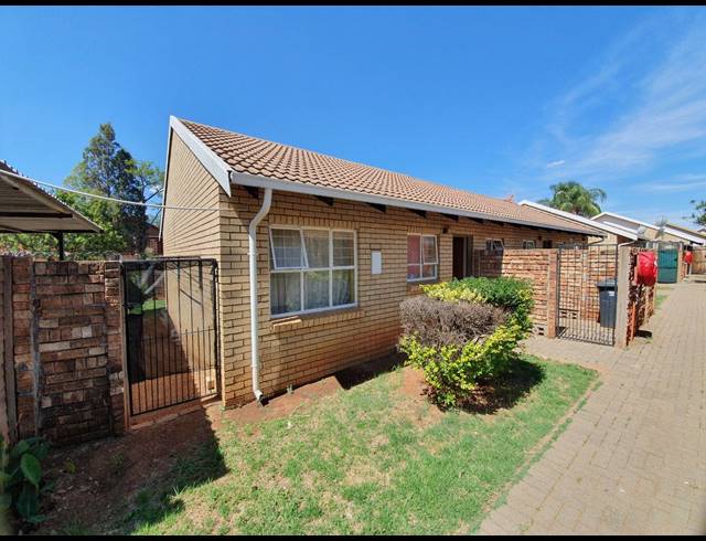 2 BEDROOM TOWNHOUSE SOLD IN THE ORCHARDS